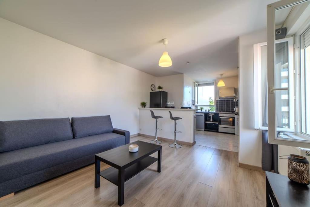 Le Courteline - Villeurbanne Centre מראה חיצוני תמונה